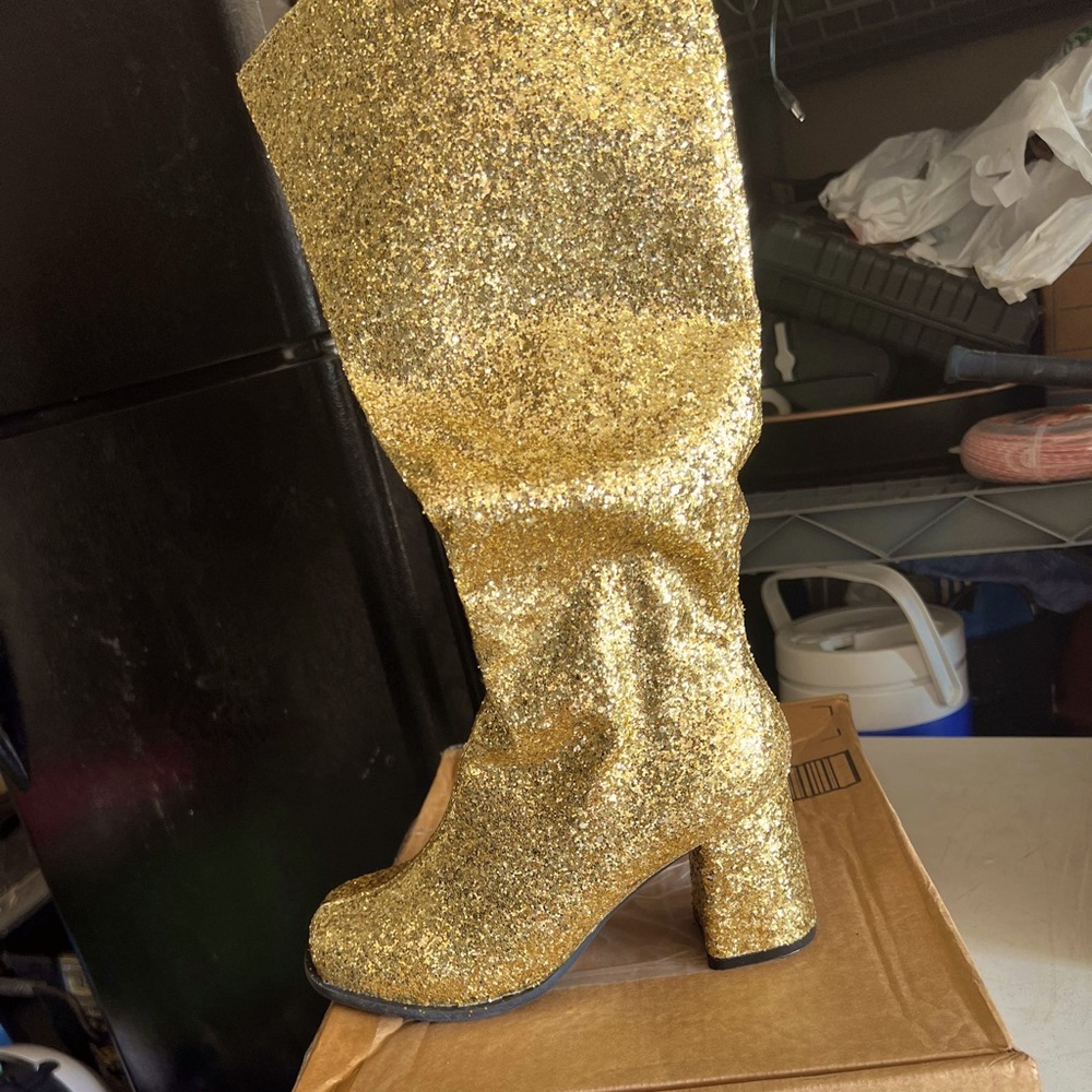Gold glitter shoes